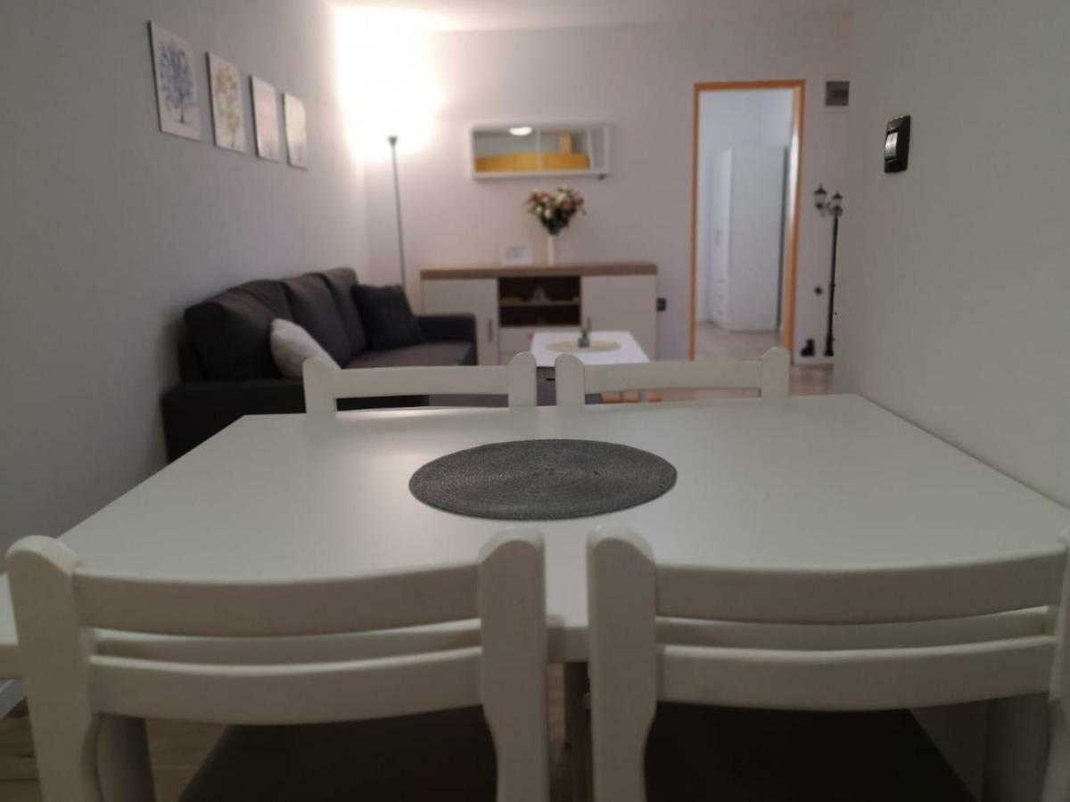 بولا Apartment Asja Old City Center المظهر الخارجي الصورة