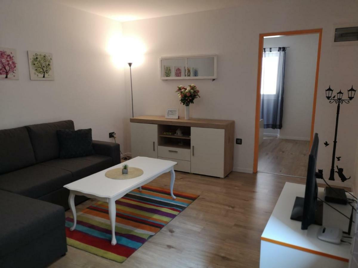 بولا Apartment Asja Old City Center المظهر الخارجي الصورة